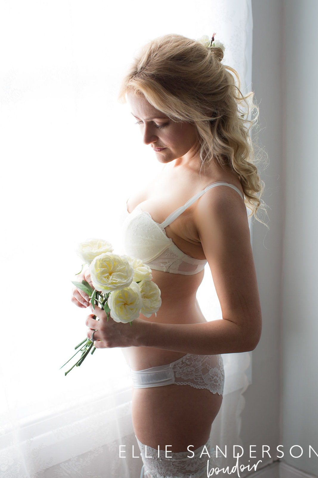 Bridal inspired boudoir shoot with flowers